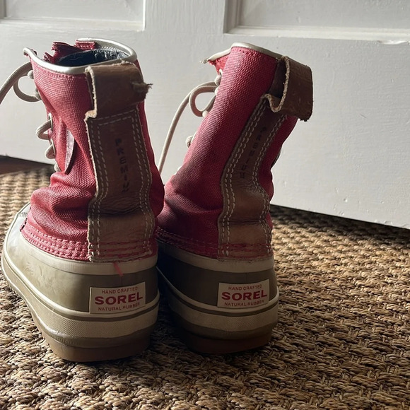 Sorel Women’s Women’s Red Boots Size 5 - Picture 5 of 11
